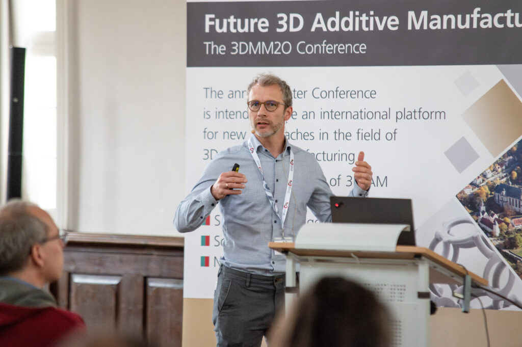 ***Kundenauftrag***
Future 3D Additive Manufacturing | The 3DMM2O Conference

9. April 2024 im Bildungshaus Kloster Schöntal

© copyright by 
Karlsruher Institut für Technologie
Campus Services - Medienproduktion
Abdruck honorarfrei im redaktionellen Bereich
Belegexemplar erbeten *** Local Caption *** ***Kundenauftrag***
Future 3D Additive Manufacturing | The 3DMM2O Conference

9. April 2024 im Bildungshaus Kloster Schöntal

© copyright by 
Karlsruher Institut für Technologie
Campus Services - Medienproduktion
Abdruck honorarfrei im redaktionellen Bereich
Belegexemplar erbeten